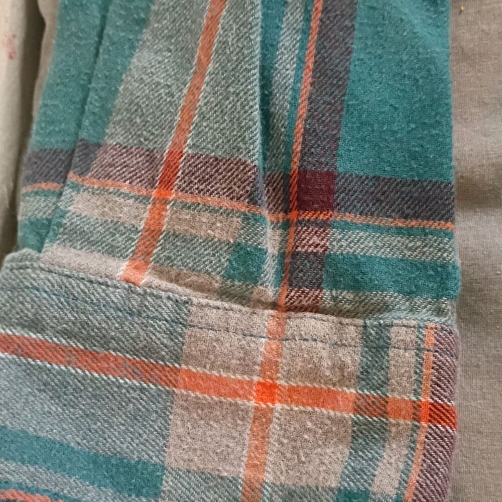 Old Navy Built-In Flex Men’s XL Plaid Flannel Long Sleeve Button-Up Shirt - Picture 4 of 6